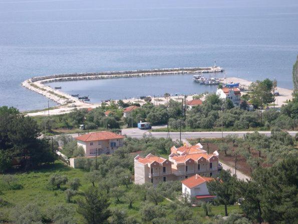 Апарт отель Amarilia Скала-Рахониу Экстерьер фото